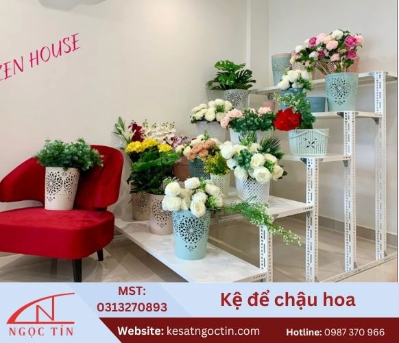Mẫu kệ để chậu hoa nghệ thuật độc đáo và sang trọng