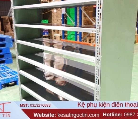 Các loại kệ phụ kiện điện thoại cho cửa hàng