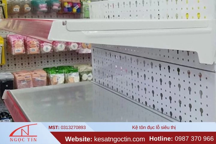 Kệ tôn đục lỗ là gì? Các mẫu kệ tôn đục lỗ