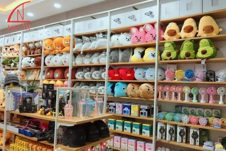 Mẫu kệ trưng bày đồ lưu niệm NỔI BẬT thu hút khách hàng