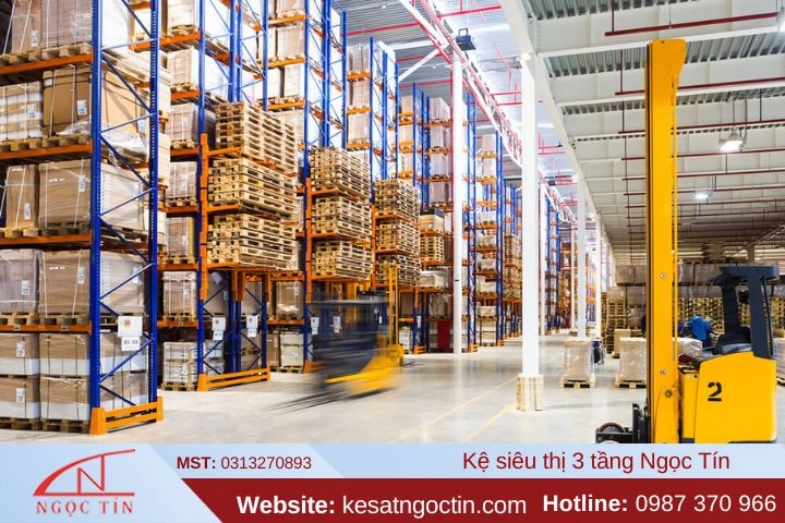Kho bãi trong logistics là gì? Vai trò kho bãi trong logistics